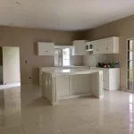 la sala de una casa